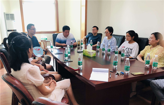 乐山市中心血站举办“8&#8226;19医师节”座谈会.jpg
